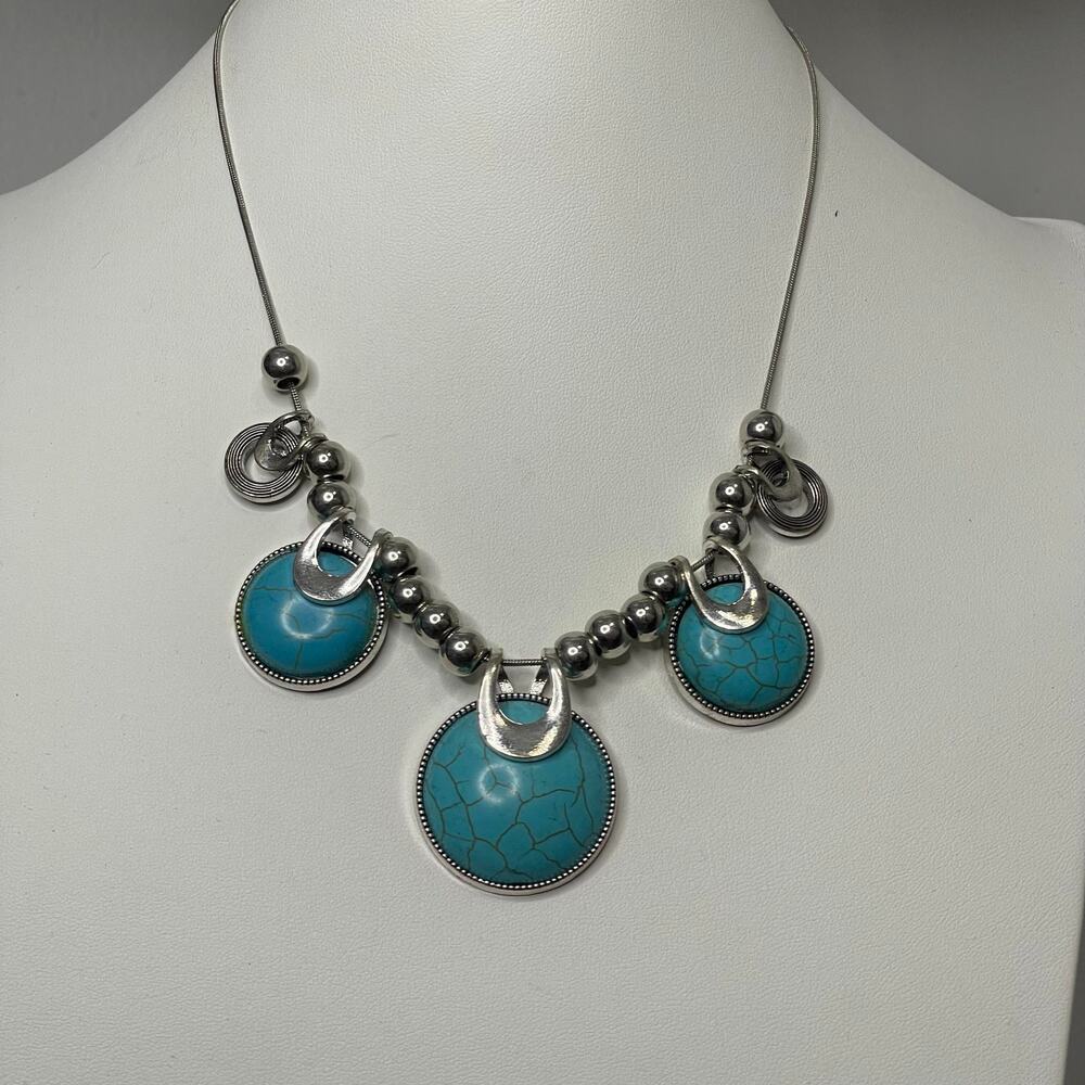 Faux turquoise dyed stone and silver tone boho necklace costume jewelry trendy
